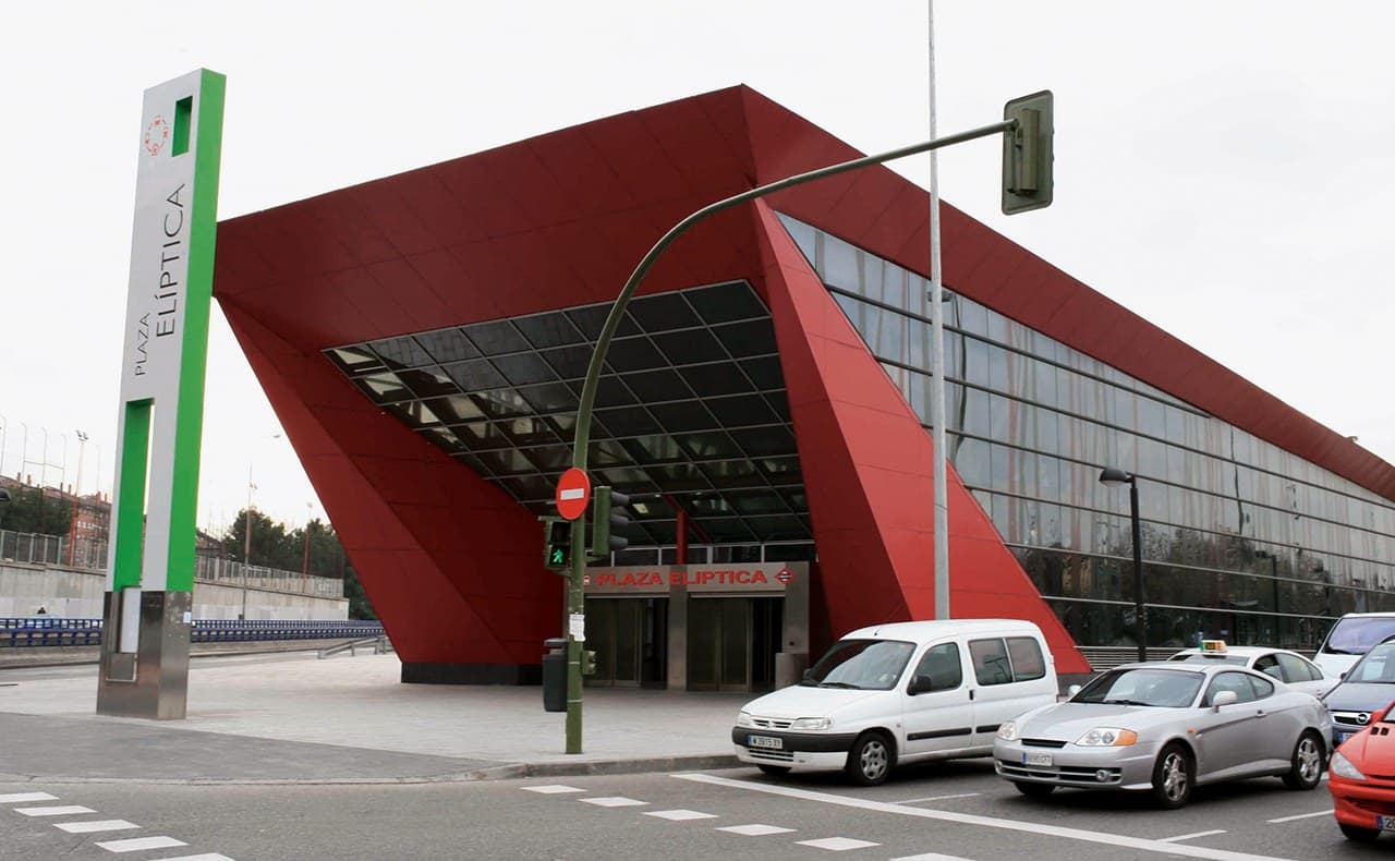 U-Bahnstation Plaza Elíptica